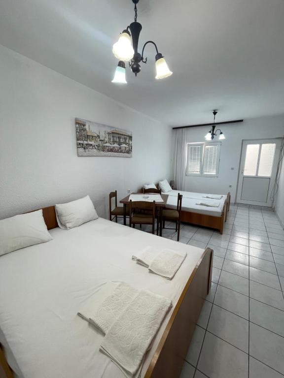 Sole Mar studio 4 odraslih