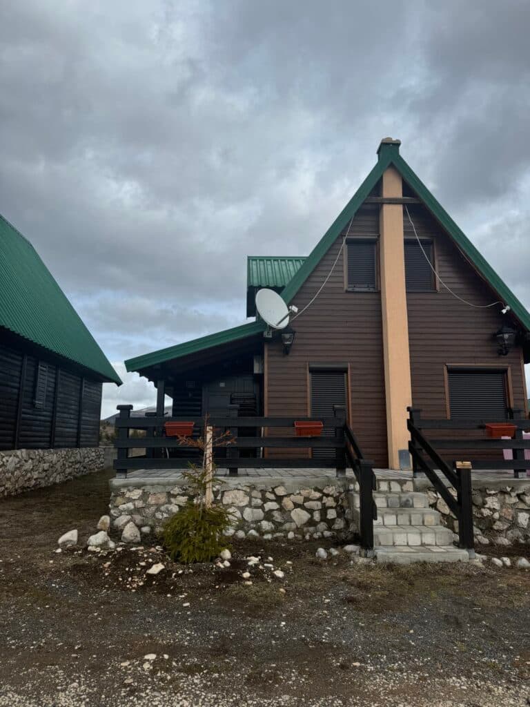 Montain lodges zabljak 3