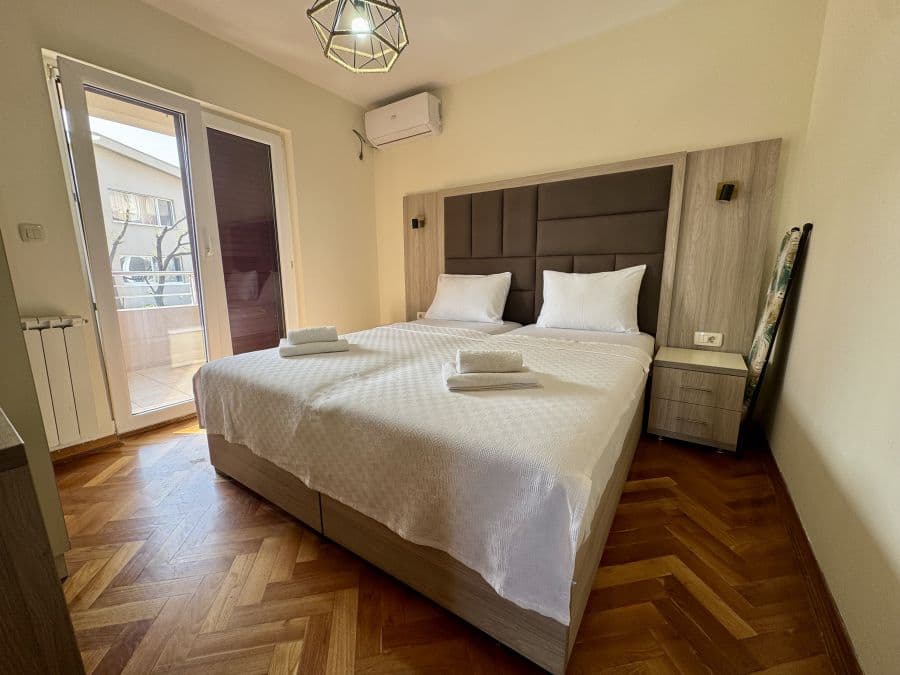 Apartments by Villa Kosta 2