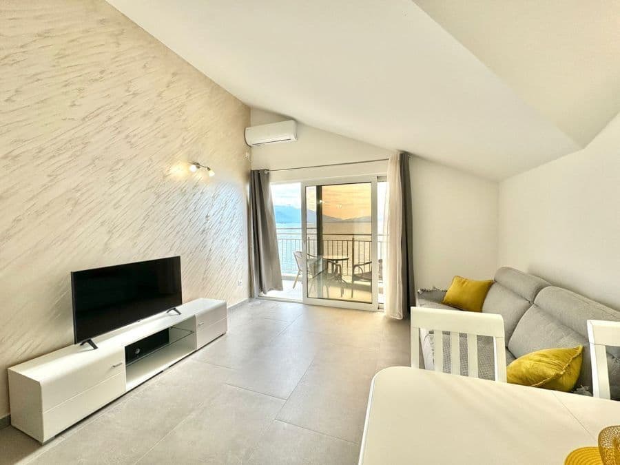 Apartmani Zloković uz more 2