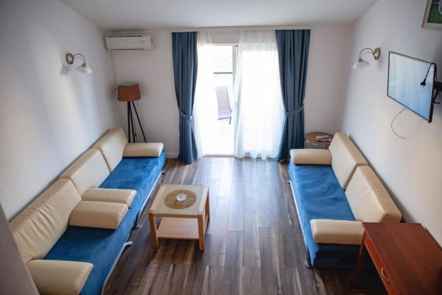 For-A Apartmani 3