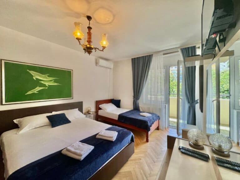11 One bedroom apartment with terrace