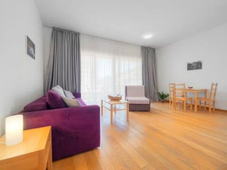 Ugodan studio s terasom i pogledom na more
