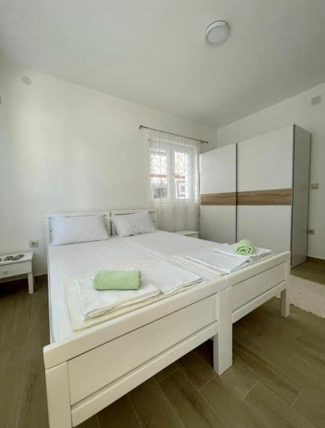 Apartmani Luna 4