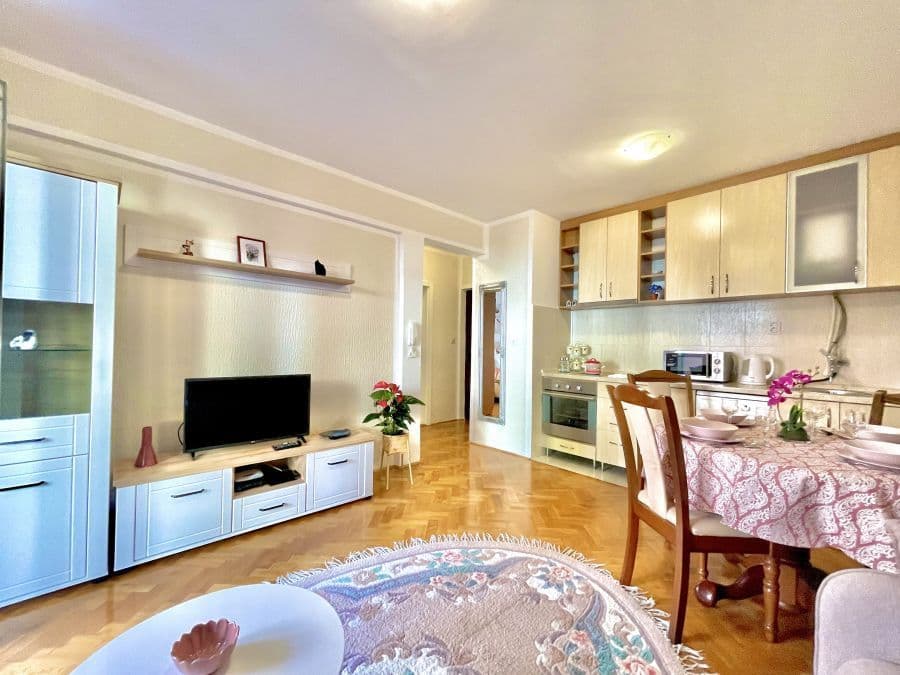 Komforni apartmani u blizini plaže 4