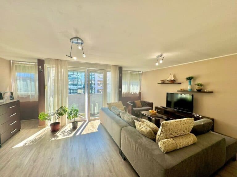 Maxim Apartment Budva