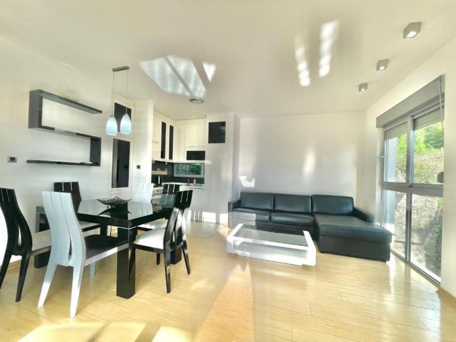 Pogled na more Apartmani Panorama Przno 4