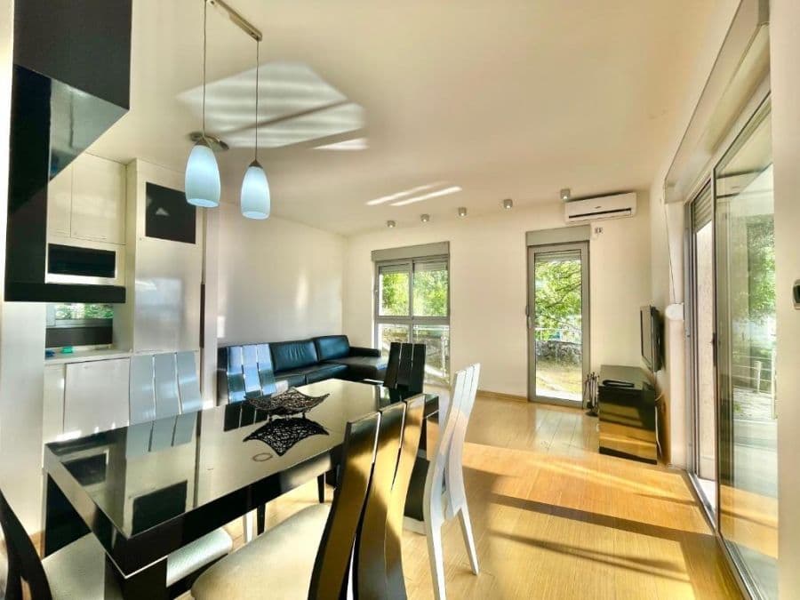 Pogled na more Apartmani Panorama Przno 5