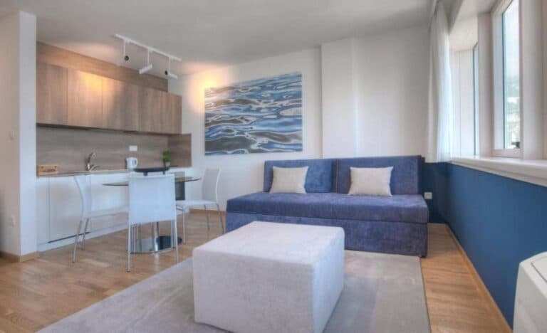 1201 Three bedroom apartment